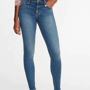 Old Navy Built In Warm Jeans